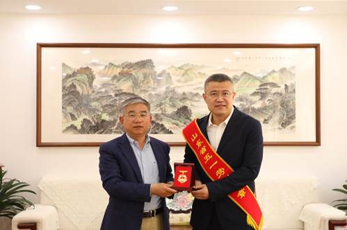 https://www.qdu.edu.cn/__local/5/1B/3A/57FAC6A34AC0AB9B00E6ADF64A1_54F46B95_11FCB.jpg